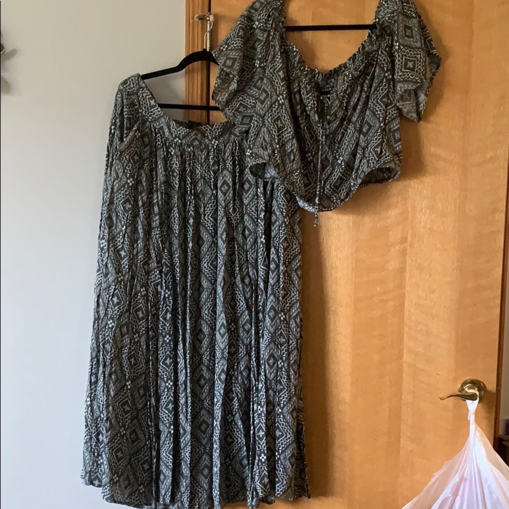 2 piece crop peasant top with maxi skirt